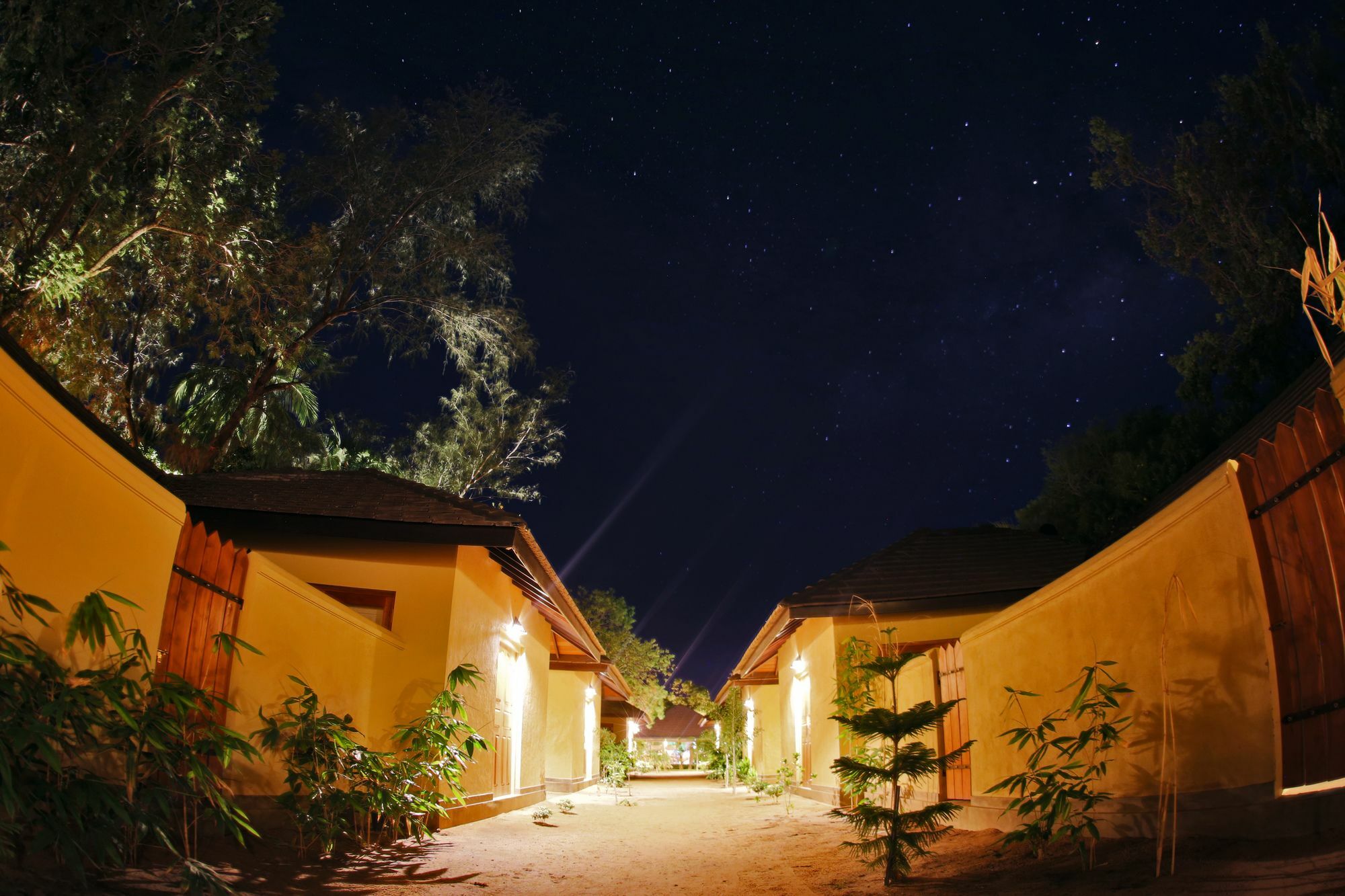 Hotel The Spice Trail Arugam Bay Esterno foto